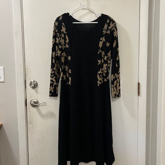 VTG Womens Black Gold Floral Embroidered Midi Dress With Side Slits Size L/XL - Picture 3 of 13